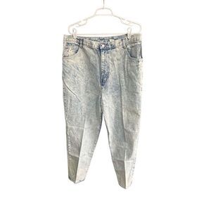 No Excuses NWT 90s Mom Light Acid Washed Jeans Pink Heart Detailed at Ankle Size